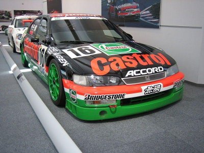 800px_hondamugenaccordracecar.jpg