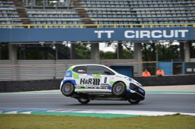 ADAC Tourenwagen Junior Cup (1).jpg