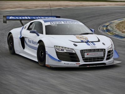 Audi-R8-lms-Ultra-2012-Photo-04.jpg
